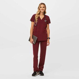 NWT Fig Scrubs Set (Livingston Petite Pants + Casma 3-Pocket Top) Burgundy